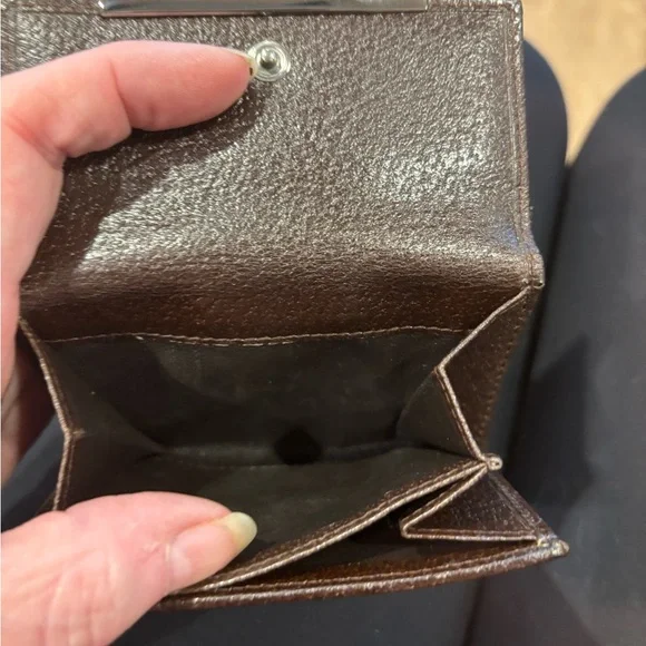 Gucci Tan and Brown Monogram Wallet - Picture 3 of 16